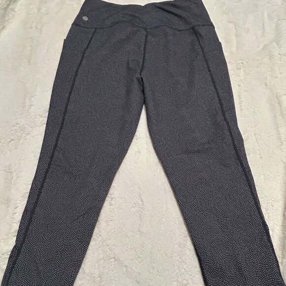 Zella 20" inseam Size Medium - Picture 1 of 2